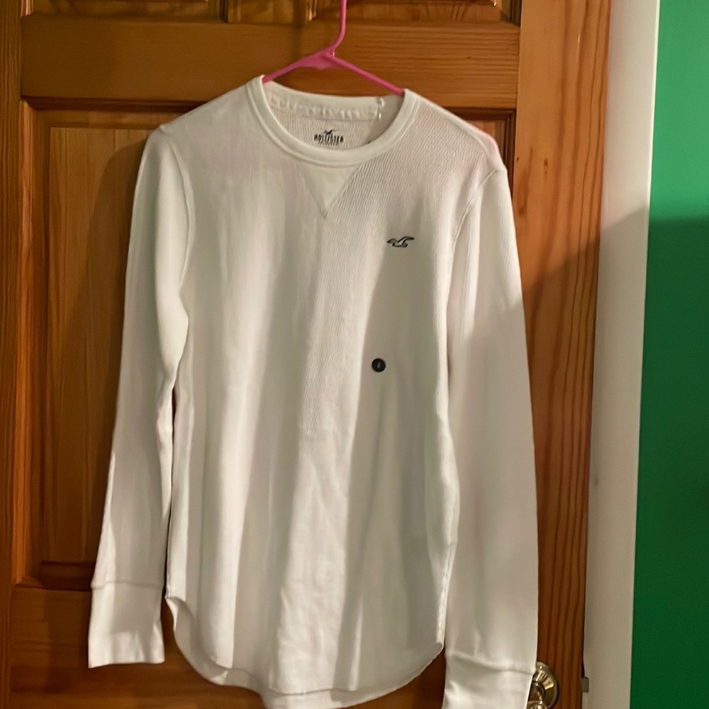 Brand New W/ Tags Men’s Hollister Long Sleeve Knit Shirt